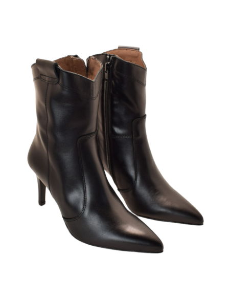 PATRICIA MILLER - 6106