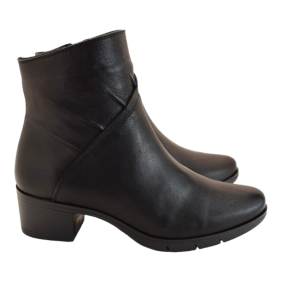 PAULA URBAN - 13-1319 2