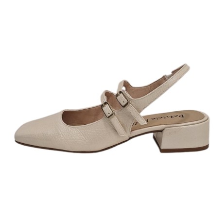 PATRICIA MILLER - 6700