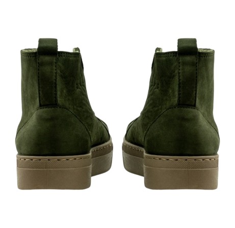 NATURAL WORLD - 6180